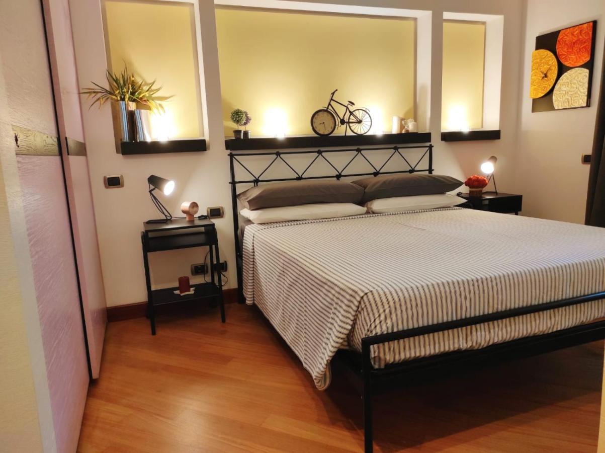 Phoenix House เนเปิลส์ ภายนอก รูปภาพ